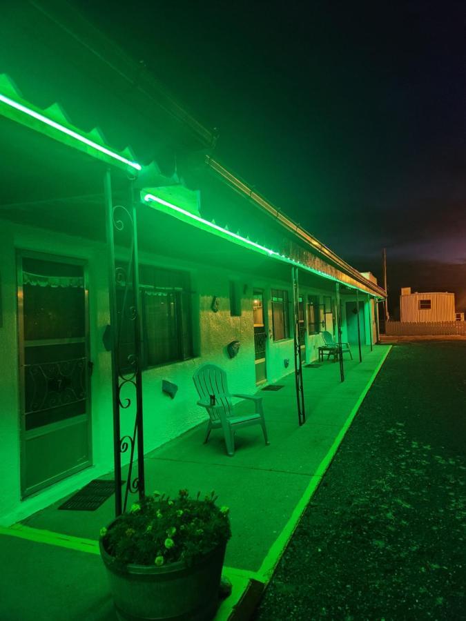 Maverick Motel Ратон Екстериор снимка
